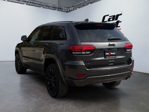 Used 2021 Jeep Grand Cherokee Laredo X AWD/4WD image 9