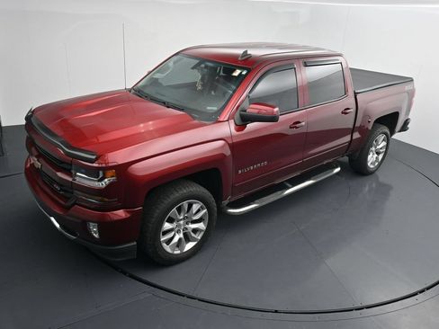 Used 2017 Chevrolet Silverado 1500 LT w/ All Star Edition AWD/4WD image 12