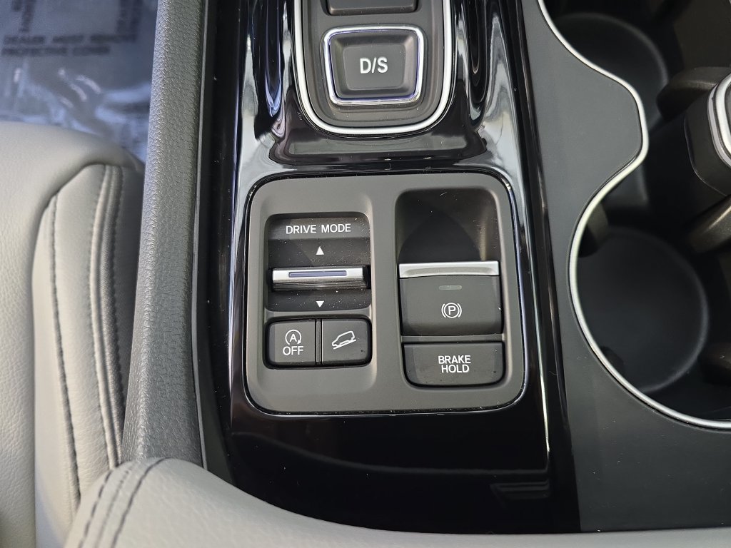 Used 2025 Honda Pilot Touring image 28