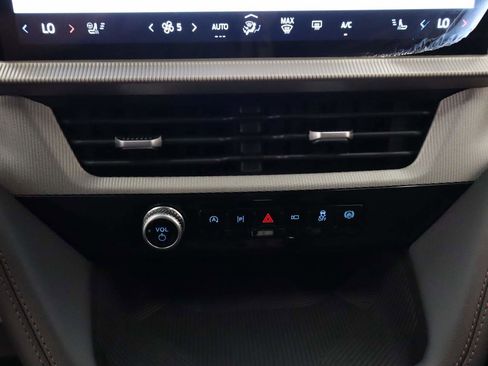 New 2025 Ford Explorer Active w/ Active Comfort Package image 10