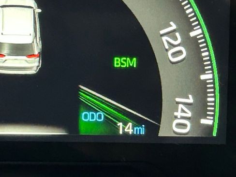 Used 2025 Toyota RAV4 XLE image 13