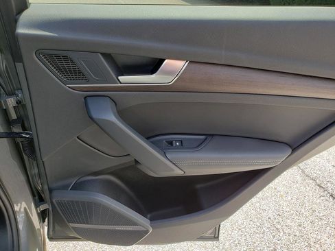 Used 2023 Audi Q5 2.0T Premium Plus w/ Premium Plus Package image 17