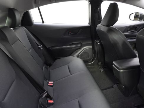 Used 2023 Toyota Prius LE FWD image 18