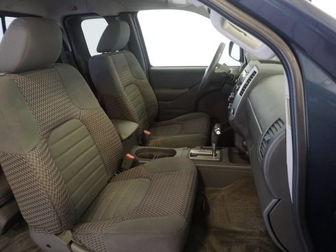 Used 2015 Nissan Frontier SV w/ SV Value Truck Package AWD/4WD image 20