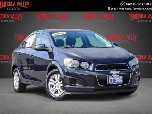 Used 2014 Chevrolet Sonic LT FWD image 1