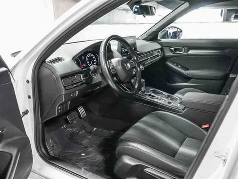 Used 2022 Honda Civic Sport image 16