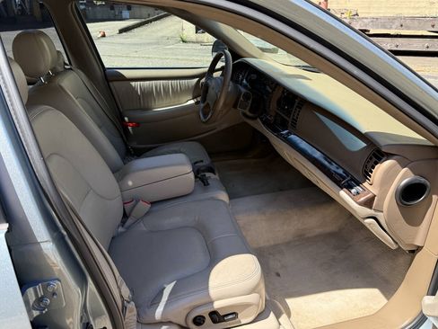 Used 2004 Buick Park Avenue w/ Prestige Feature Package FWD image 43