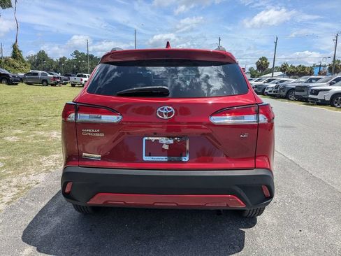 Used 2023 Toyota Corolla Cross LE FWD image 5