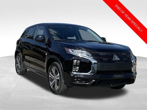 Used 2023 Mitsubishi Outlander Sport ES image 1