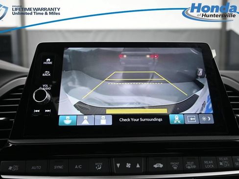 New 2026 Honda Odyssey Touring image 13