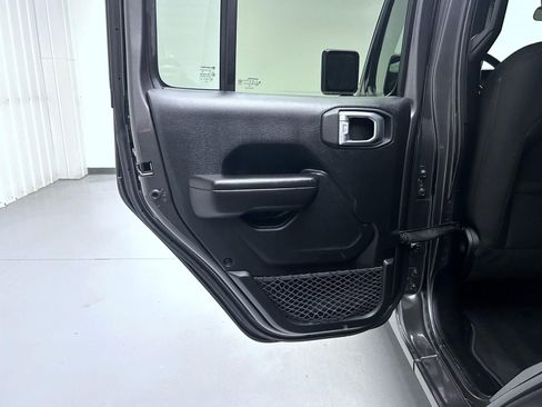 Used 2020 Jeep Wrangler Unlimited Sport S AWD/4WD image 20