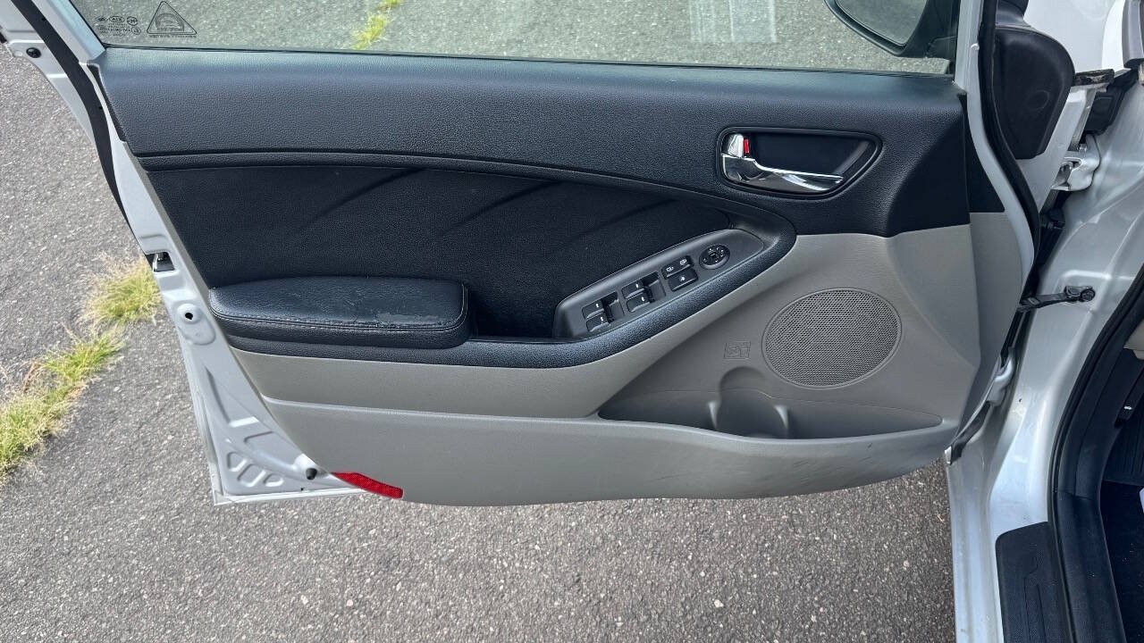 Used 2016 Kia Forte LX FWD image 13