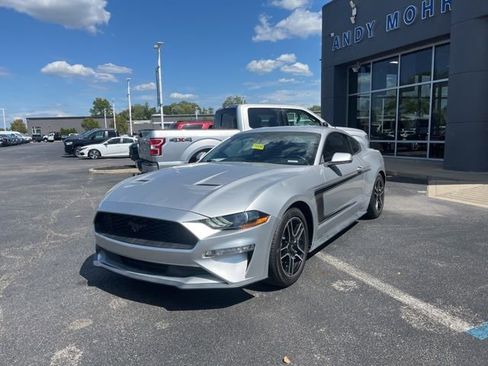 Used 2018 Ford Mustang Premium image 2