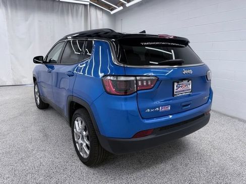 Used 2025 Jeep Compass Limited AWD/4WD image 4