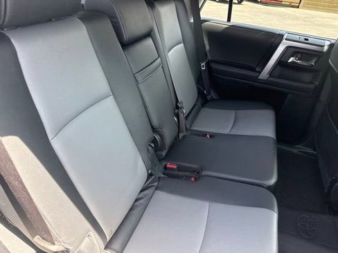 Used 2024 Toyota 4Runner SR5 Premium w/ SR5 Premium Package AWD/4WD image 19