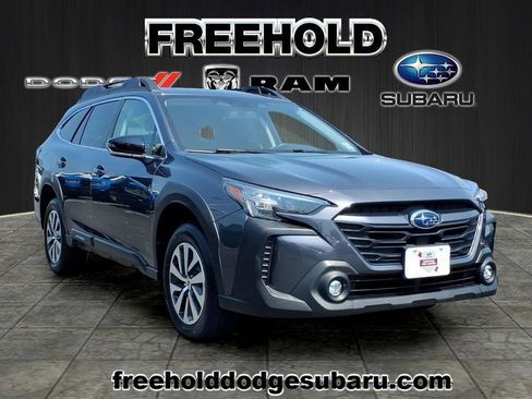 Certified 2024 Subaru Outback Premium AWD/4WD image 1