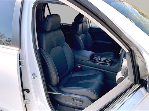 Certified 2025 Honda Pilot EX-L image 20