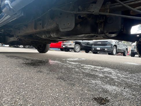 Used 2018 Ford F250 XL w/ Power Equipment Group AWD/4WD image 18