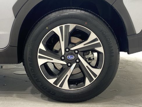 Certified 2025 Subaru Crosstrek 2.0i Premium AWD/4WD image 10