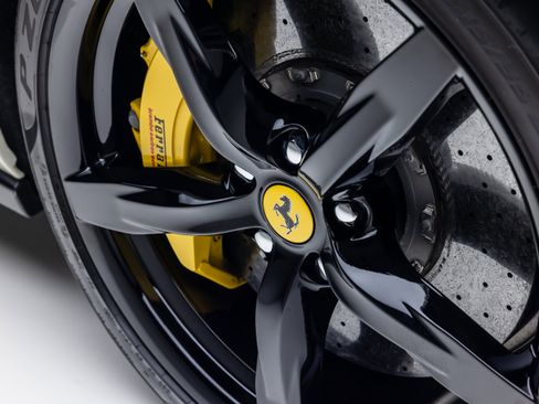 Certified 2017 Ferrari GTC4Lusso AWD/4WD image 34