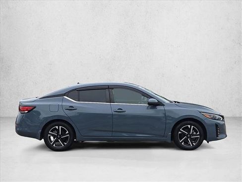 Used 2024 Nissan Sentra SV FWD image 4