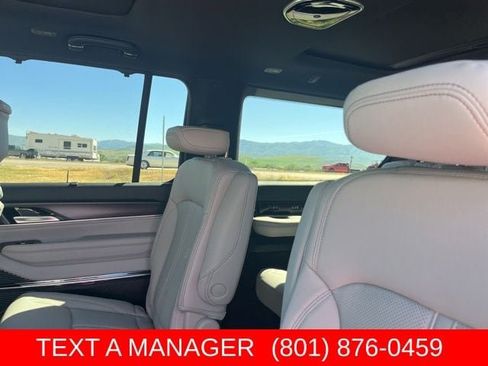 New 2026 Jeep Grand Wagoneer Summit AWD/4WD image 20