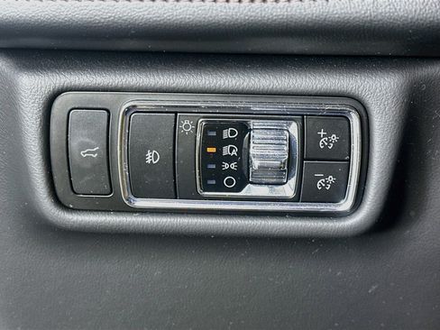 Used 2024 Lincoln Aviator Reserve w/ Equipment Group 201A AWD/4WD image 17
