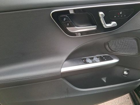 Used 2026 Mercedes-Benz C 300 4MATIC Sedan image 9