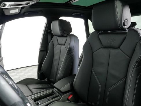 Used 2024 Audi Q3 2.0T Premium Plus image 5