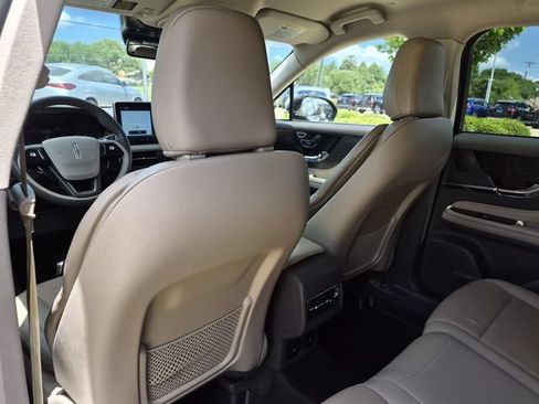 Used 2023 Lincoln Corsair Reserve AWD/4WD image 17