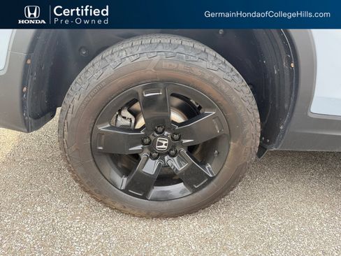 Used 2025 Honda Ridgeline Black Edition image 5