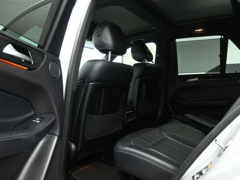 Used 2019 Mercedes-Benz GLE 400 4MATIC image 20