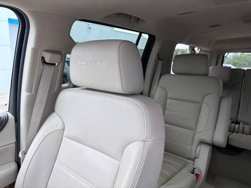 Used 2015 GMC Yukon XL Denali w/ Premium Package AWD/4WD image 64