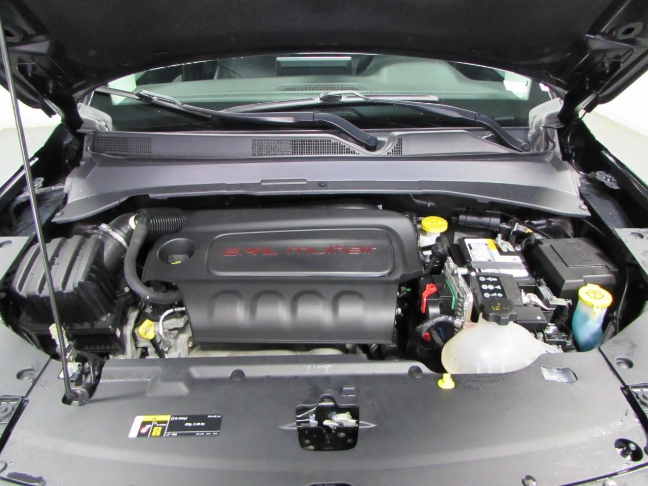Used 2022 Jeep Compass Latitude AWD/4WD image 10