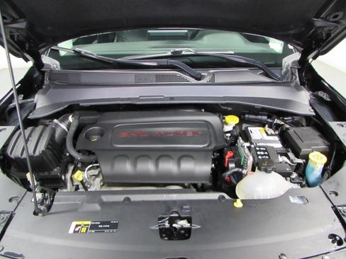 Used 2022 Jeep Compass Latitude AWD/4WD image 10