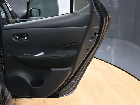 Used 2023 Nissan Leaf S FWD image 35