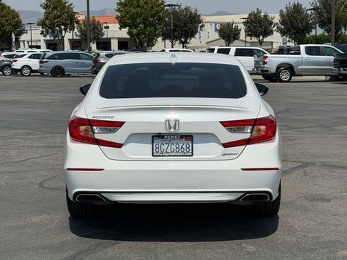 Used 2018 Honda Accord Sport image 7