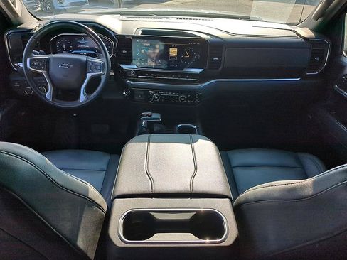 Certified 2025 Chevrolet Silverado 1500 RST w/ Dark Appearance Package AWD/4WD image 30