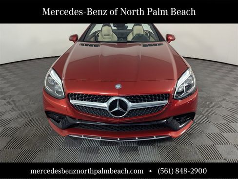 Used 2017 Mercedes-Benz SLC 300 image 2
