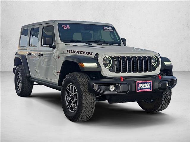 Used 2024 Jeep Wrangler Unlimited Rubicon w/ Technology Group AWD/4WD image 3