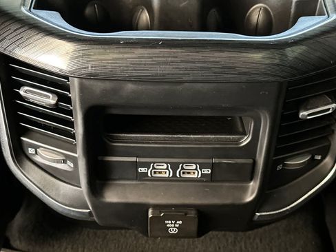 Used 2023 RAM 1500 Laramie AWD/4WD image 15