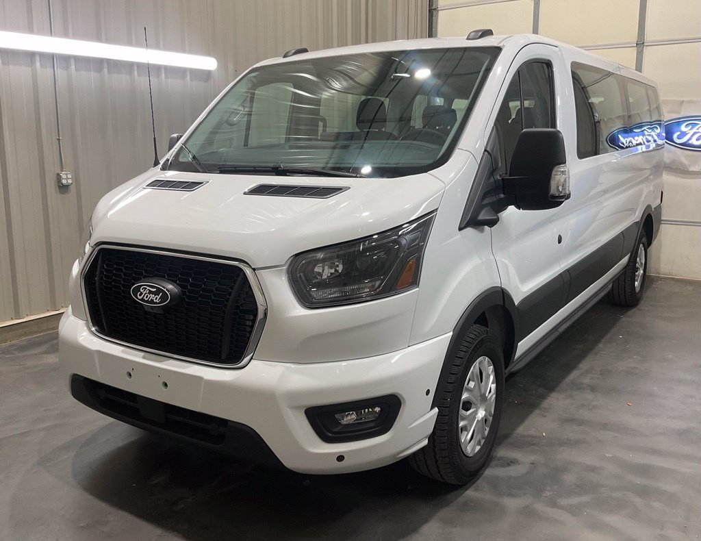 Used 2026 Ford Transit 350 XLT RWD image 3