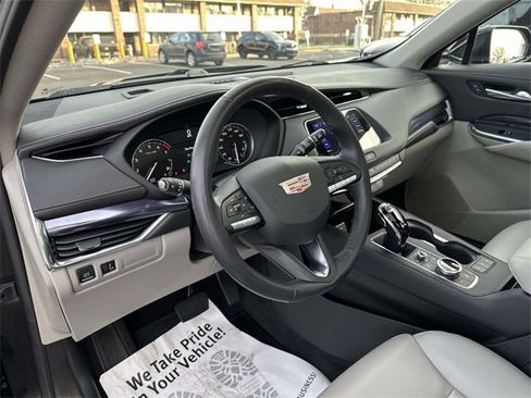 Certified 2023 Cadillac XT4 Luxury w/ Cold Weather Package image 19