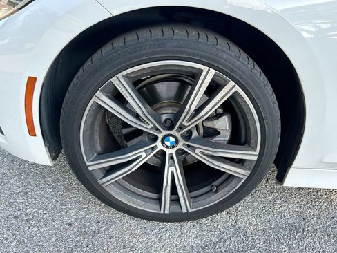 Used 2019 BMW 330i xDrive Sedan AWD/4WD image 10
