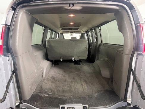 Used 2016 Chevrolet Express 2500 LS image 7