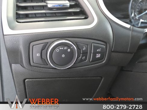 Used 2020 Ford Edge SEL w/ Convenience Package AWD/4WD image 18