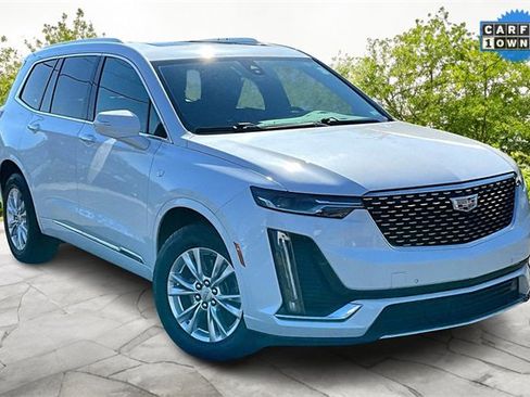 Used 2023 Cadillac XT6 Luxury image 12