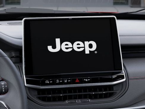 New 2026 Jeep Compass Trailhawk w/ Trailer Tow Group AWD/4WD image 18