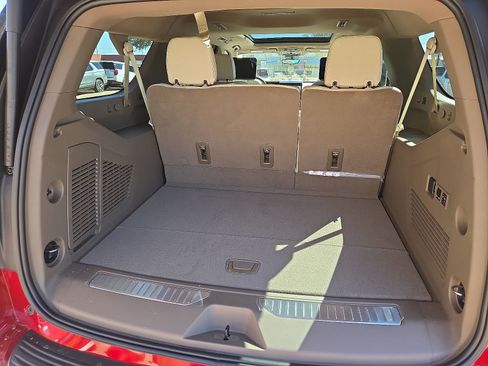 New 2026 GMC Yukon XL Denali w/ Denali Reserve Package image 6