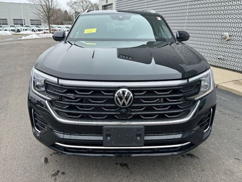 Used 2024 Volkswagen Atlas Cross Sport SEL Premium R-Line AWD/4WD image 3